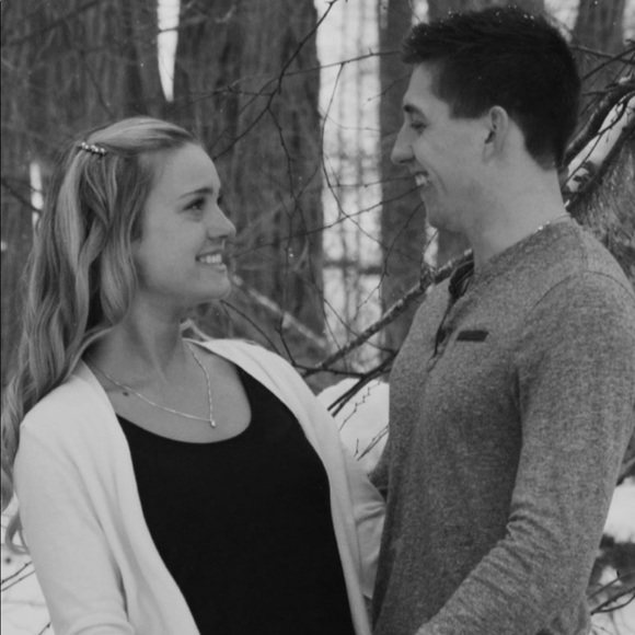 Meet your Posher, Sarah - Picture 1 of 1